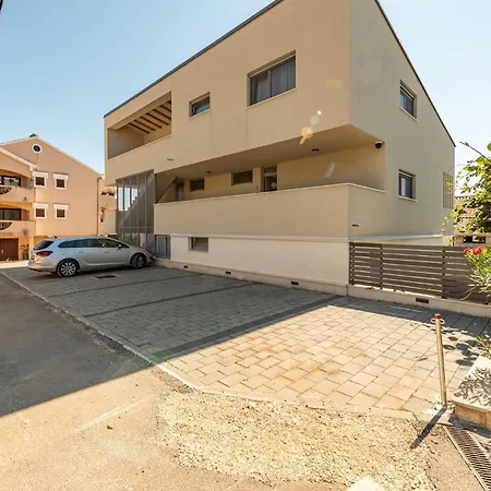 2 Bedroom Gorgeous In شقة