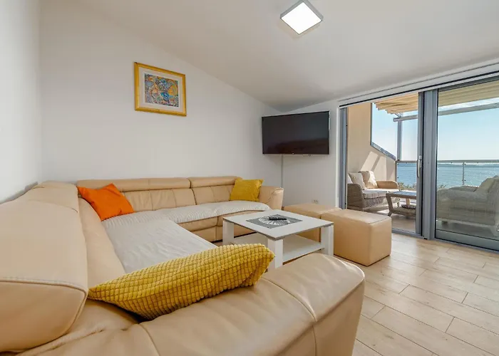 דירה 2 Bedroom Gorgeous In